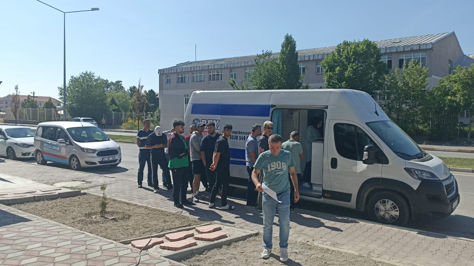 İşyerlerinde çalışanların sağlık muayenelerinin yapılması yasal bir yükümlülüktür.